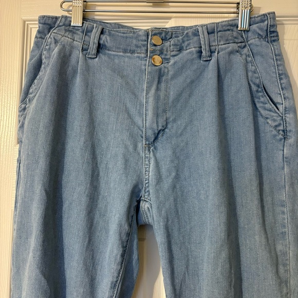 Paige Pleated Mayslie Double Button Jogger Jeans, size 27 - Picture 5 of 16